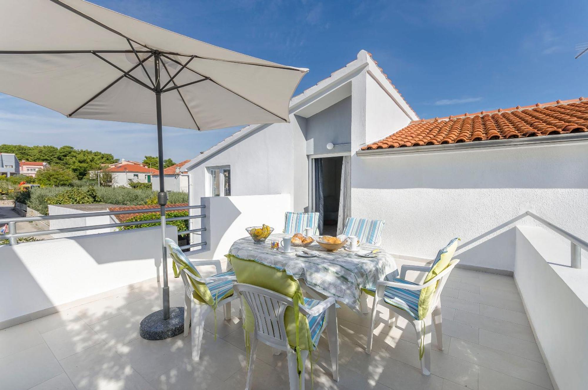 Apartments Manda Vodice Exterior photo